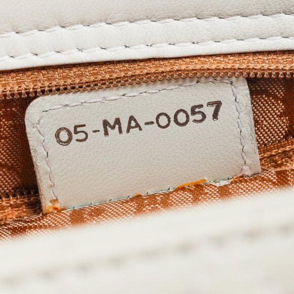 Christian Dior Lady Dior East-West White Leather Double Handle Bag - Picture 13 of 14